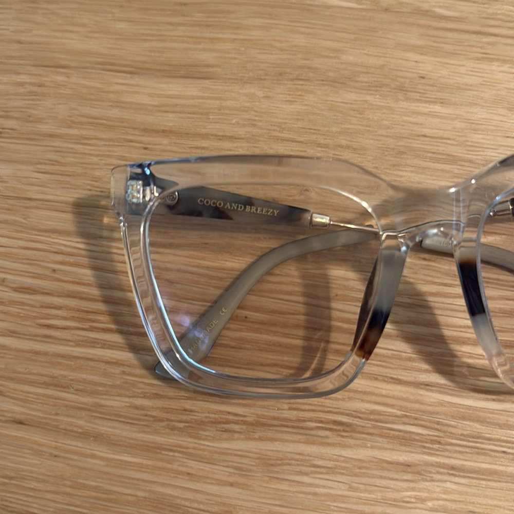 Clear Square Glasses with Black Case - Picture 7 of 10